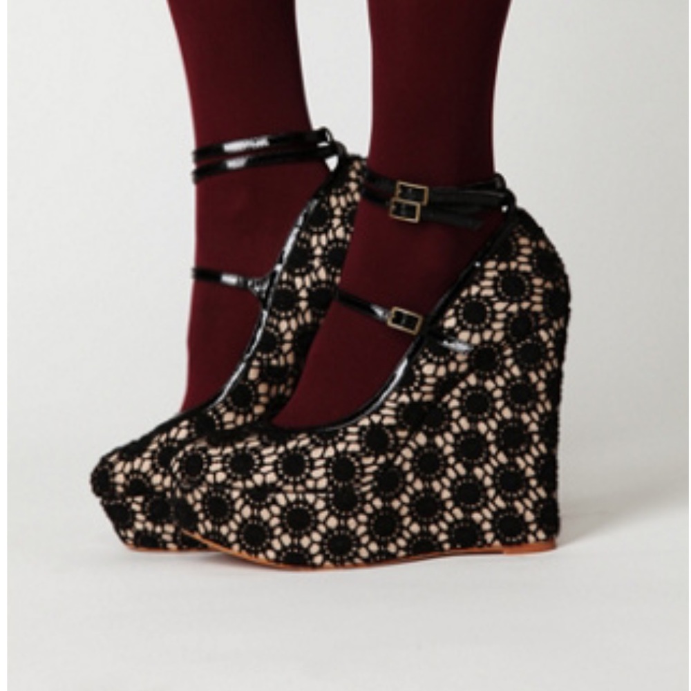 Faryl Robin Cambridge Wegdes